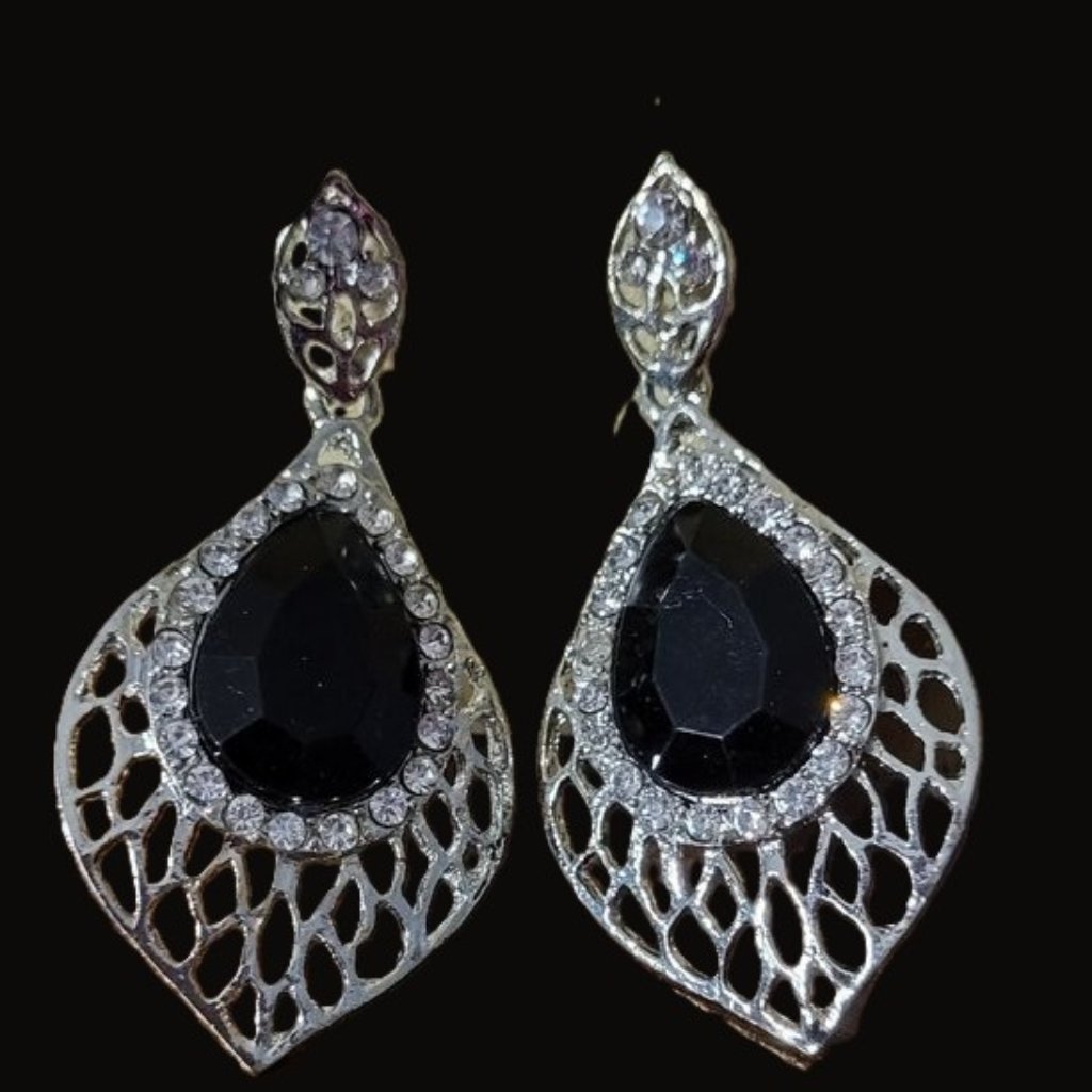 Crystal Collection Black Stone And Rhinestone Dangle Earrings Nwt 18$
